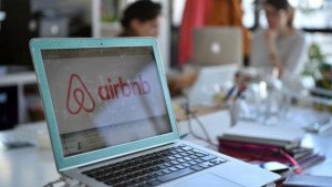 Airbnb: proyecto piloto quita la comisión a los huéspedes