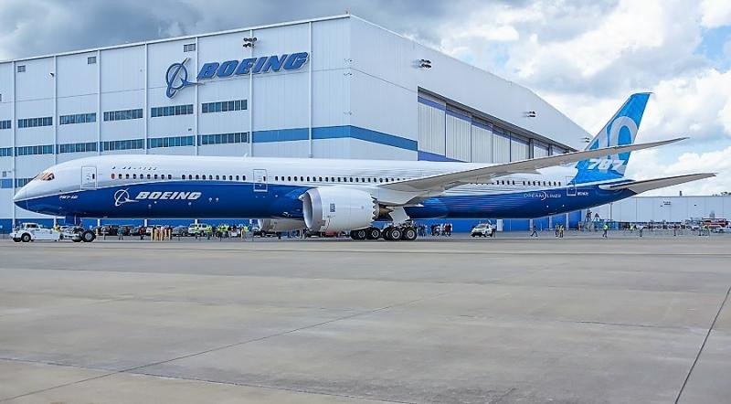 El Boeing 787-10.