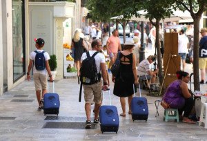 HOSBEC reclama la puesta en marcha del bono turístico