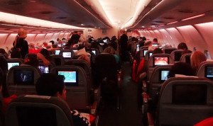 Los asientos de avión más pequeños "no son un peligro para la seguridad"