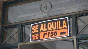 Denuncian la existencia de cien alojamientos turísticos ilegales en Segovia