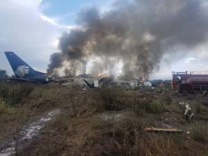 Al menos 12 heridos críticos en un accidente aéreo en el norte de México