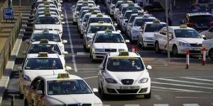 Los taxis vuelven al servicio pero exigirán una decisión en septiembre 