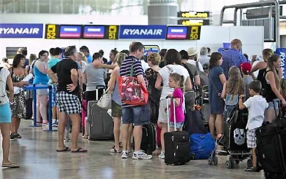 Imagen Más de 100.000 pasajeros harán denuncias En-Colectivo contra Ryanair