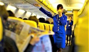 Los tripulantes de cabina de Ryanair convocan huelga en cinco países