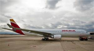 Iberia volará todos los días a San Salvador aumentando su oferta un 40%