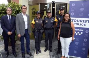 La ciudad de Murcia crea un servicio de policía turística