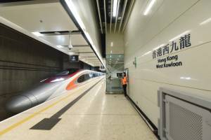 Inauguran el tren de alta velocidad entre Hong Kong y China