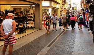 "España no se toma en serio el turismo ni legisla a favor del sector"