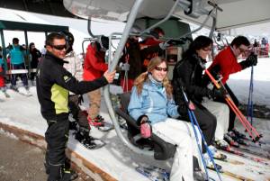 Las estaciones de esquí, a medio gas por la falta de nieve