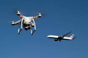 Canadá quiere aeropuertos libres de drones