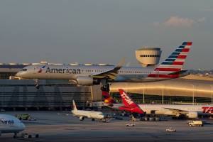 Cierre administrativo de EEUU: el aeropuerto de Miami restringe horarios