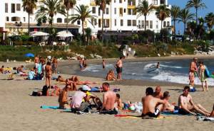 Empresarios de Andalucía piden proteger las playas antes los temporales