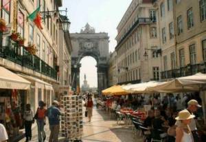 Policías españoles apoyarán al turista en Portugal, Francia e Italia