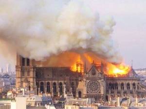 Notre Dame de París, marcas turísticas más valoradas, visitantes chinos...