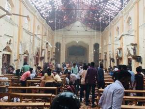290 muertos por explosiones en hoteles e iglesias de Sri Lanka