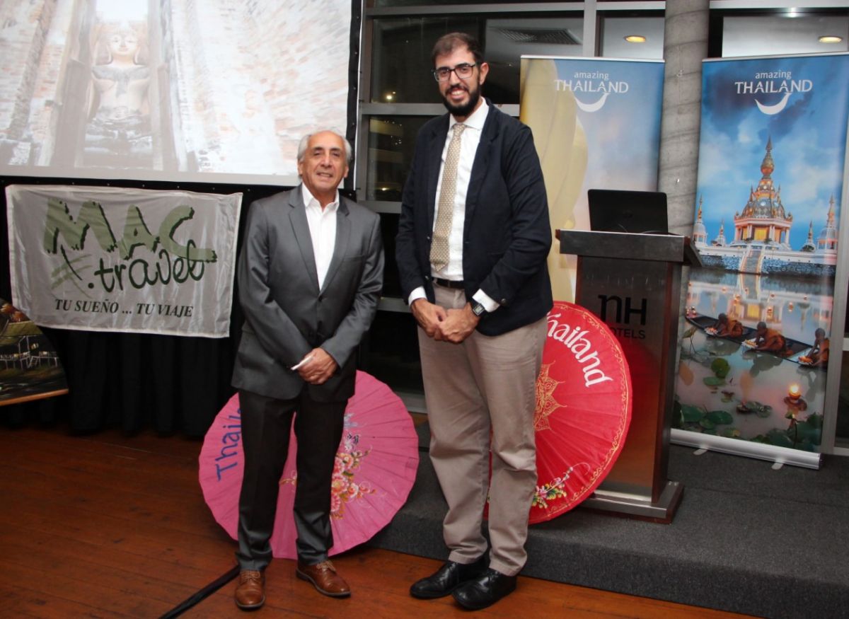 Sergio Bañales de Mac Travel y Leonardo Puglieses, de la Oficina de Turismo de Tailandia