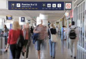 Argentina con más pasajeros de cabotaje pero menos internacionales en abril
