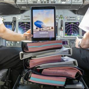 Aerolíneas Argentinas entrega tablets a sus pilotos