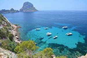 Ibiza pierde competitividad por el aumento de turistas, según un estudio