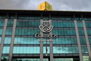 Correos busca agencias para sus viajes valorados en 9,7 M €
