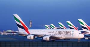 Por la pandemia, Emirates deja de realizar vuelos de pasajeros