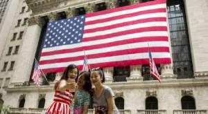 El número de turistas chinos a EEUU cae en 2018 por primera vez en 15 años 