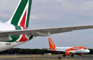 Cancelación de vuelos y retrasos en rutas con Italia por huelga general    