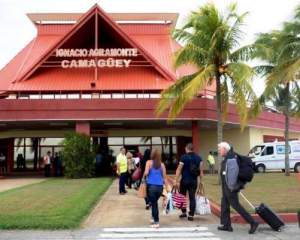Las agencias norteamericanas denuncian la restricción de viajes a Cuba