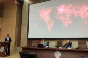 HOSTELTUR analiza los retos del turismo en la Universidad de Almería