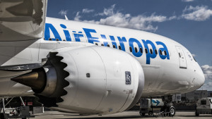 Air Europa aumenta su oferta en la ruta Madrid-Medellín más de un 30%