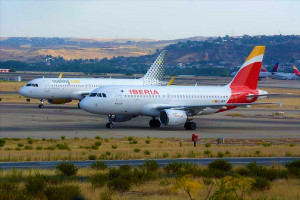 Iberia opera en agosto el 27% de los vuelos previstos antes de la COVID