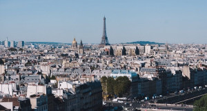 Francia lanza un plan de 18.000 millones de euros para el sector turístico