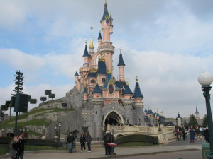 Disneyland París lanza una app de formación para agentes de viajes