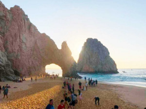 Baja California Sur da marcha atrás y vuelve a cerrar las playas