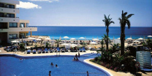 Las cancelaciones en hoteles llegan al 64% en España y al 70% en el Caribe