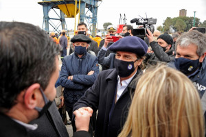 Uruguay "está lejos" de abrir la frontera con Argentina y Brasil