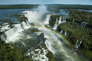 Brasil reabre las Cataratas del Iguazú tras cerrarlas por COVID-19