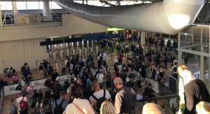 El corredor aéreo con Reino Unido desborda el aeropuerto del Algarve