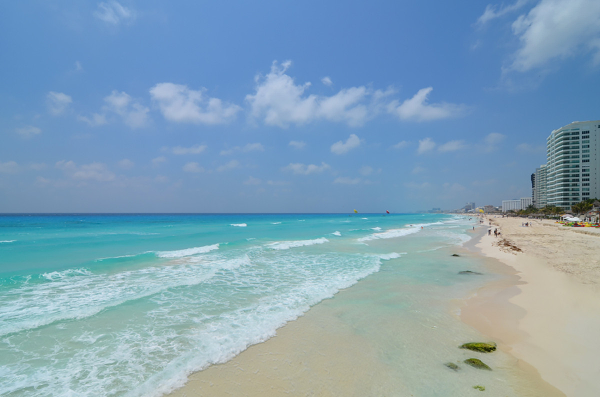 Las playas de Quintana Roo, entre ellas Cancún, abren al 60% de aforo |  Economía