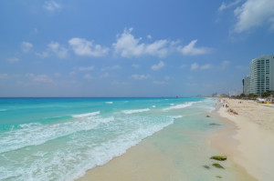 Las playas de Quintana Roo, entre ellas Cancún, abren al 60% de aforo