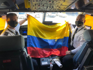 Colombia puso en marcha sus vuelos internacionales y renueva esperanzas