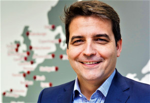 Ratifican al CEO y presidente de Iberia Express