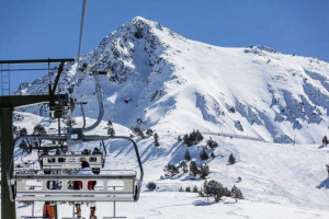 Las estaciones de esquí elaboran un protocolo para reabrir con seguridad