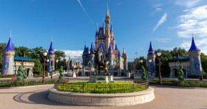Disney anuncia 32.000 despidos en EEUU, más de los previstos