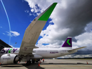 Pese a las restricciones, Sky Airline ya vuela entre Chile y Colombia