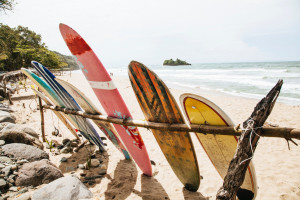 Costa Rica extiende el horario de permanencia en sus playas