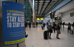 Reino Unido obligará a todos los viajeros a confinarse 10 días