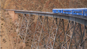 Reabrió el Tren a las Nubes en el norte de Argentina
