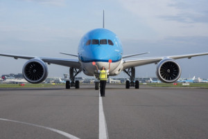 KLM prescindirá de 1.000 empleados por la pandemia de la COVID-19